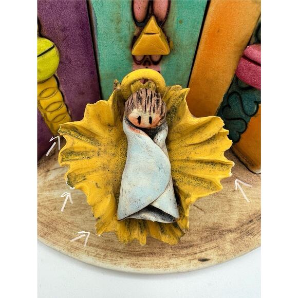 Handmade Studio Art Pottery Baby Jesus & Three Wisemen Figurine 5” Signed Ruiz - Picture 6 of 9